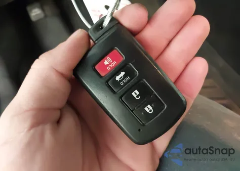 2013 Toyota Avalon Hybrid Xle Touring from USA, damaged, VIN 4T1BD1EB3DU004924